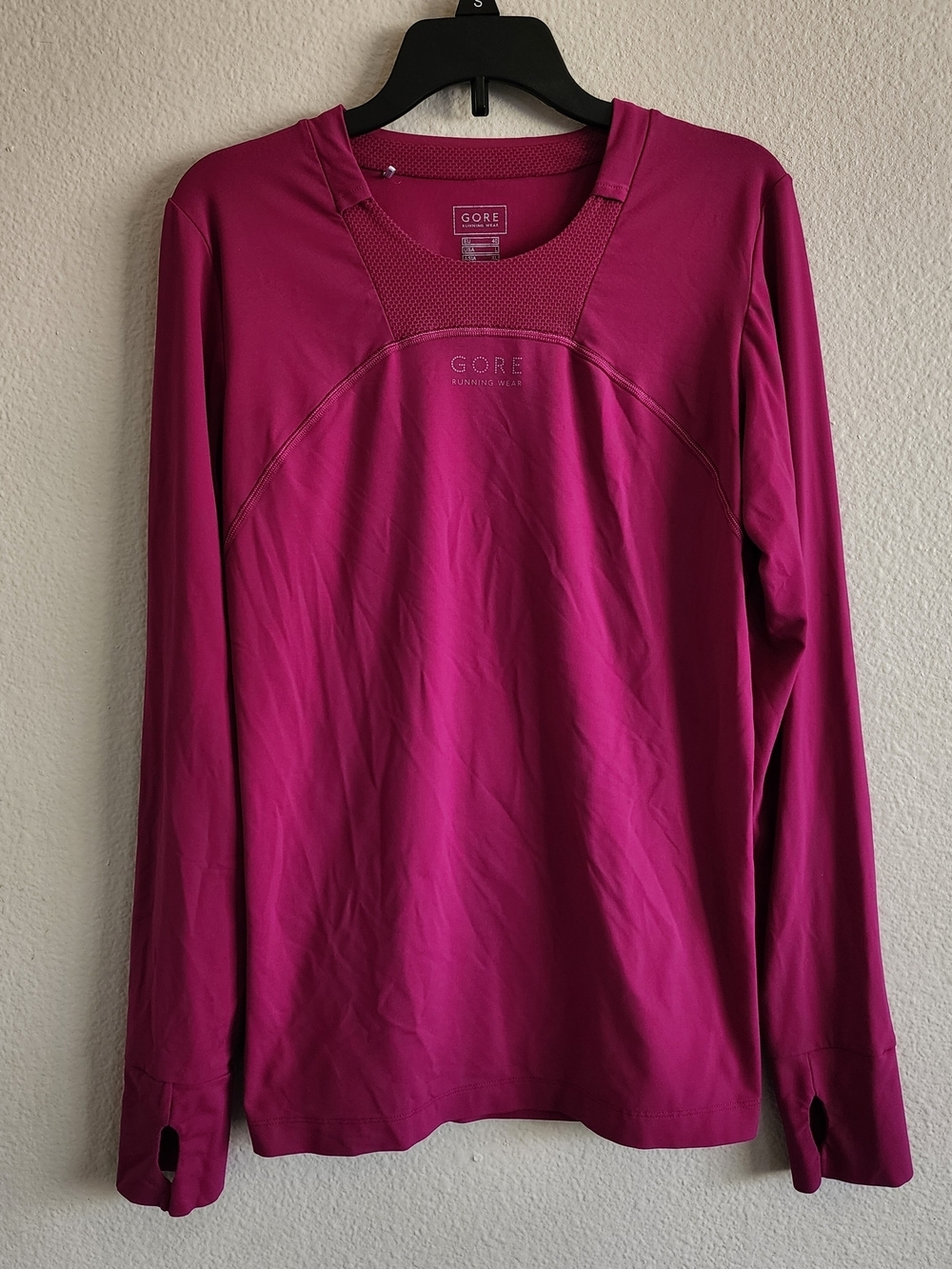 GORE Running Wear Women's Magenta Long Sleeve Running Top Thumbholes Large